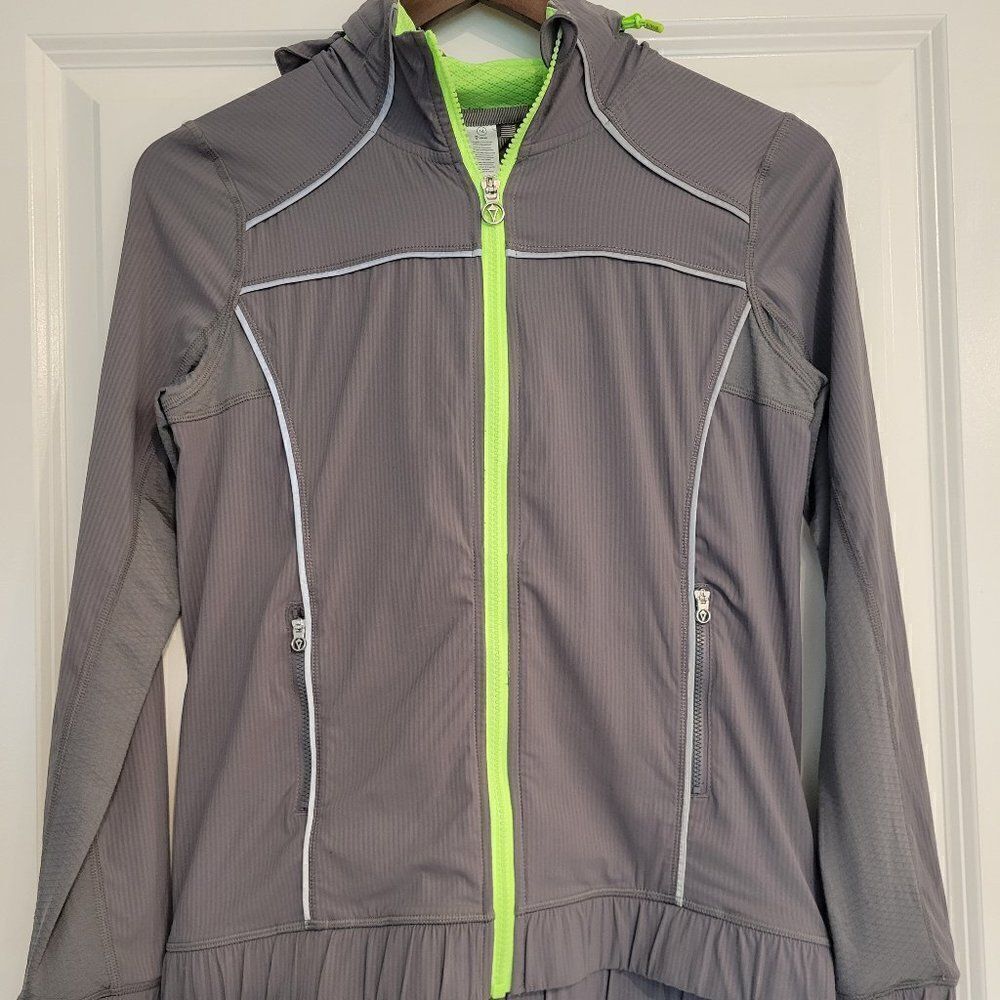 Ivivva (by Lululemon)Full Zip Grey Green Hoodie size 14‎
